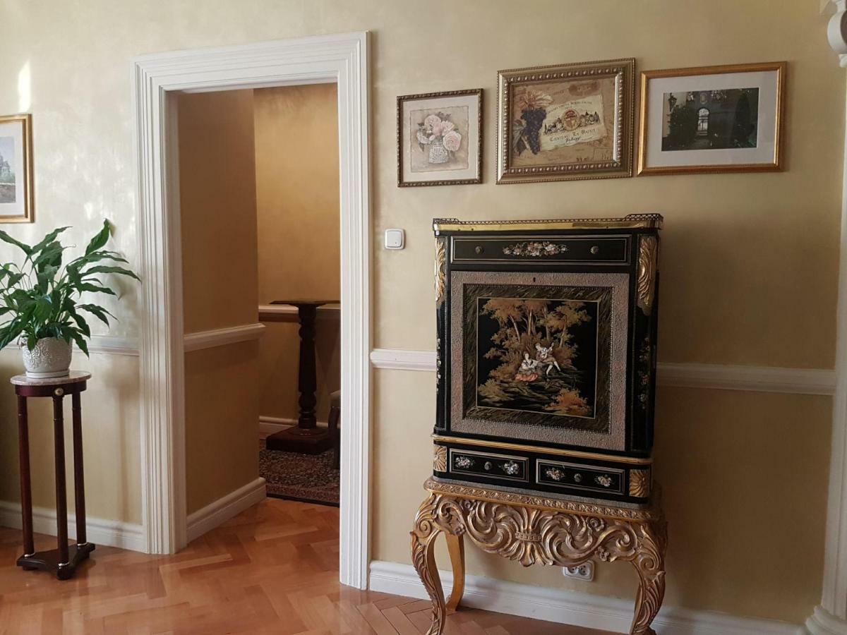 Goldstar Luxury Old Town Krakow Apartment Extérieur photo
